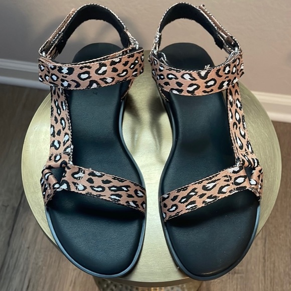 NWOT Sanctuary leopard print sandal Sz 7 - Picture 3 of 6